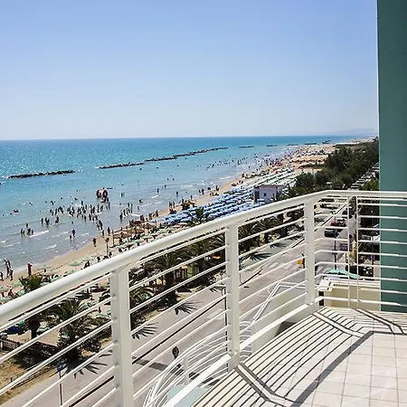 Acquasuite מלון דירות 4*