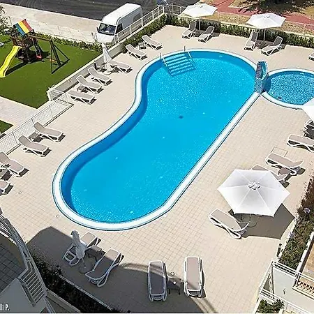 Acquasuite Aparthotel 4*