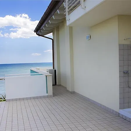 Acquasuite Ξενοδοχείο με διαμερίσματα 4*
